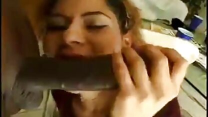 خال عکس های سکسی فونیکس ماری کوبی MILF بالای یک کنه نشست