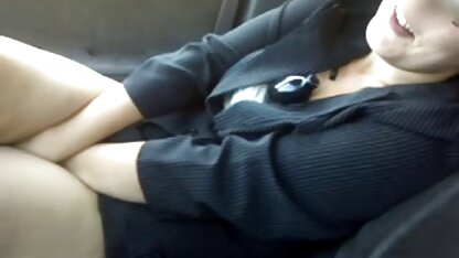 سبزه Busty بیدمشک را بیدار می کند و در пози های عکس های سکسی لزبین ها مختلف رابطه جنسی برقرار می کند