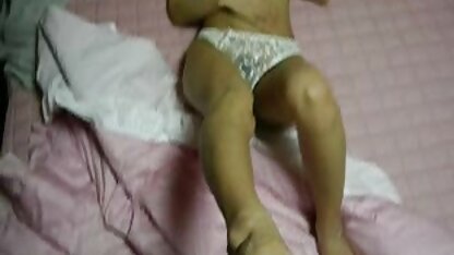 مادام در عكس سكس حشري یک سینه بند جذاب موافقت کرد که با یک همسایه به هم بپیوندد