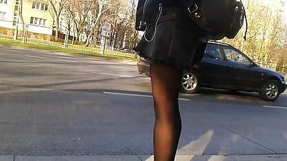 دختر در عکس های سکسی لزبین جوراب صورتی سوار دیک می شود