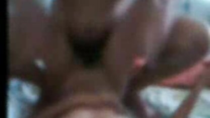 معشوقه بلوند کاملاً بر سه برده مطیع عکس و فیلم سکسی خارجی تسلط دارد