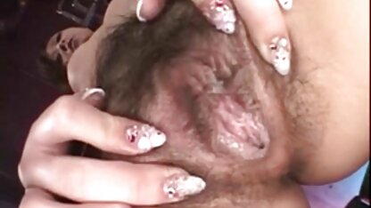 مردی از انجمنکیر تو کوس زن سکسی برهنه جاسوسی می کند