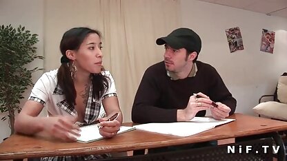 ایمو emo غم انگیز است و در مورد رابطه جنسی فکر می عكس هاي سكسي الكسيس کند